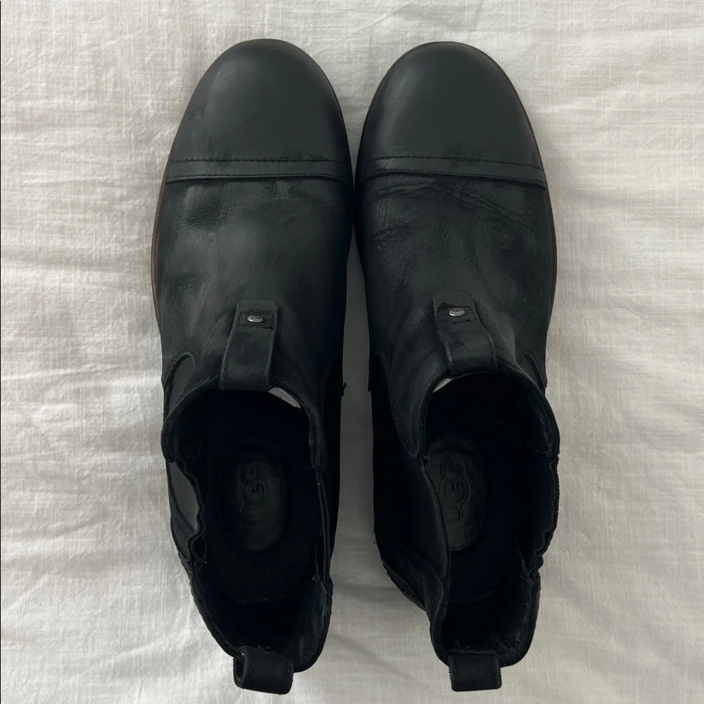 Ugg Gallion Chelsea Black Suede Pull On Boots Size 9